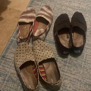 Toms- 3 pairs